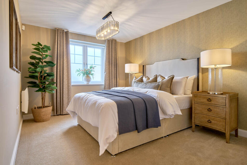 Main image of property: 20 Chalkwell Avenue,
Westcliff-On-Sea,
SS08NA