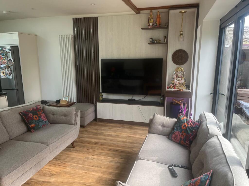 Main image of property: Flat Above, Walton Street, Walton On The Hill, Surrey