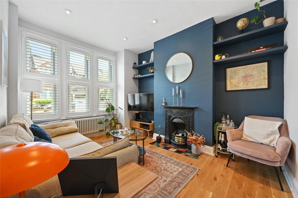 Main image of property: Oaklands Grove, London, W12