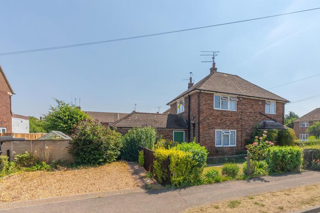 Main image of property: Finch Crescent, Leighton Buzzard