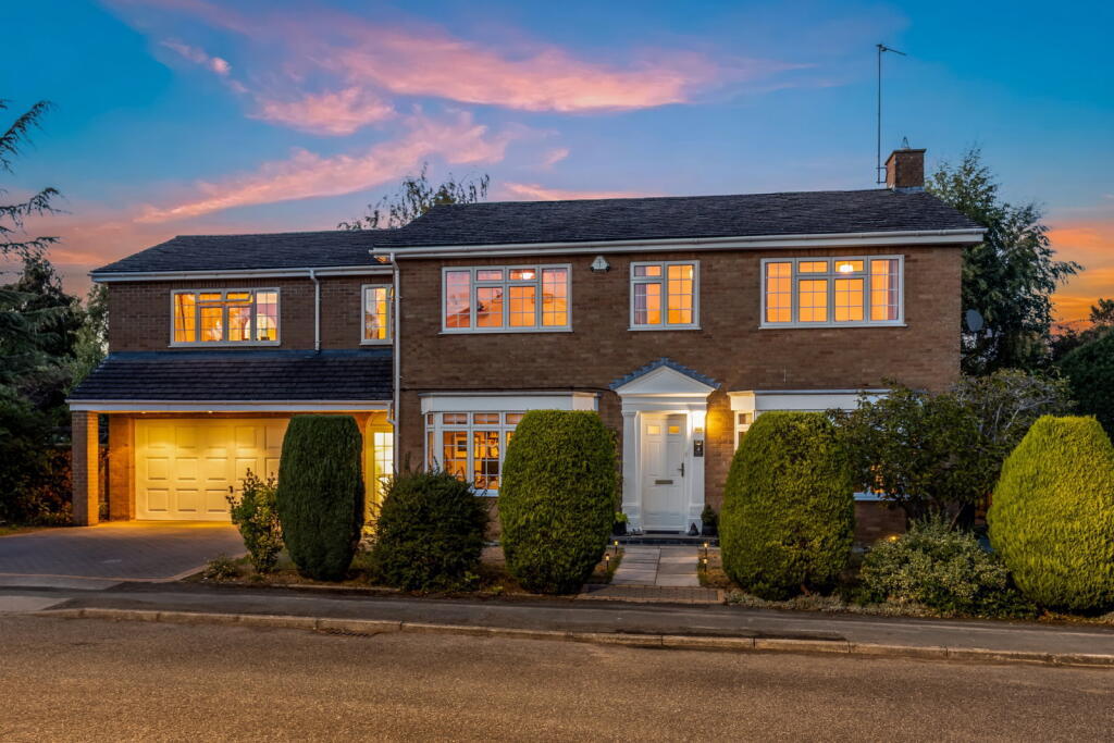 Main image of property: Milton Court, Milton Malsor, Northampton, NN7 3AX