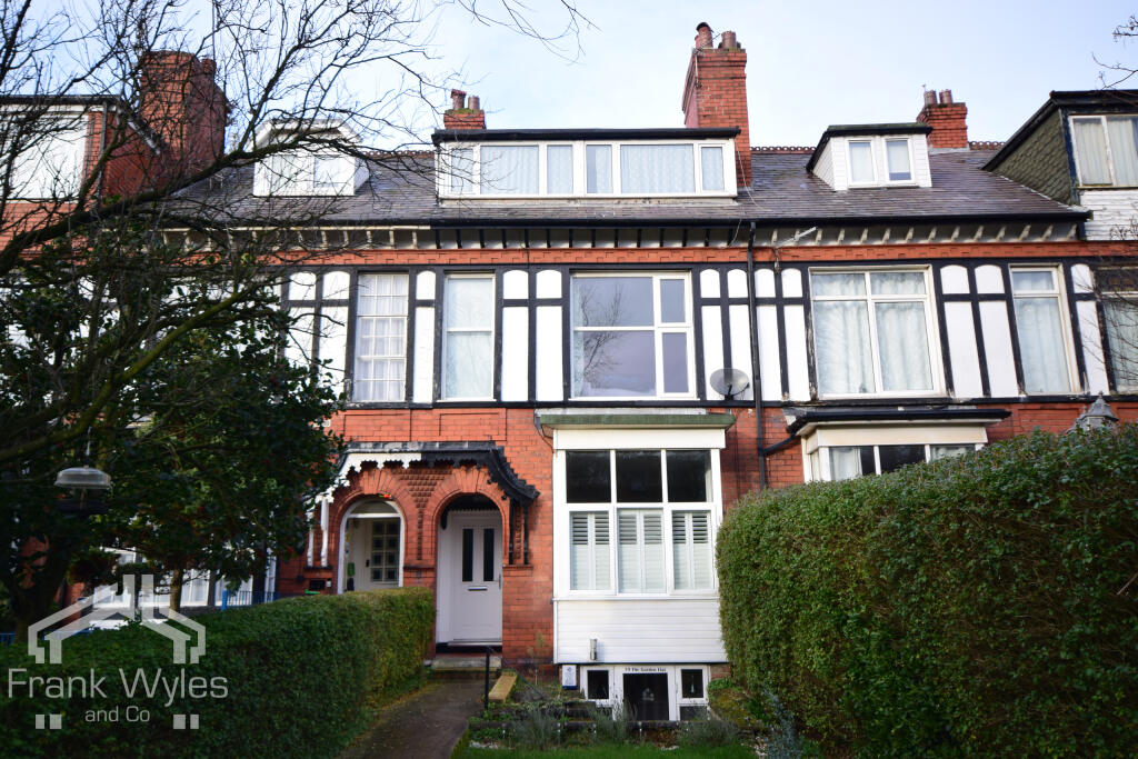 Main image of property: Flat 3, 19 St. Annes Road East, Lytham St. Annes, Lancashire