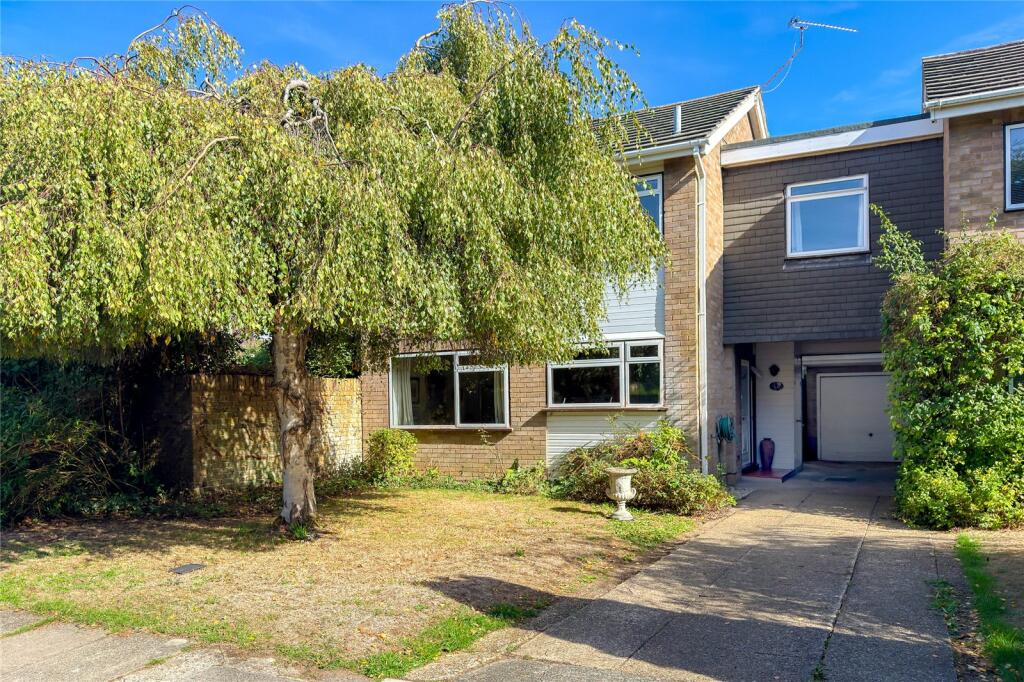 Main image of property: Meadowcroft, St. Albans, Hertfordshire, AL1