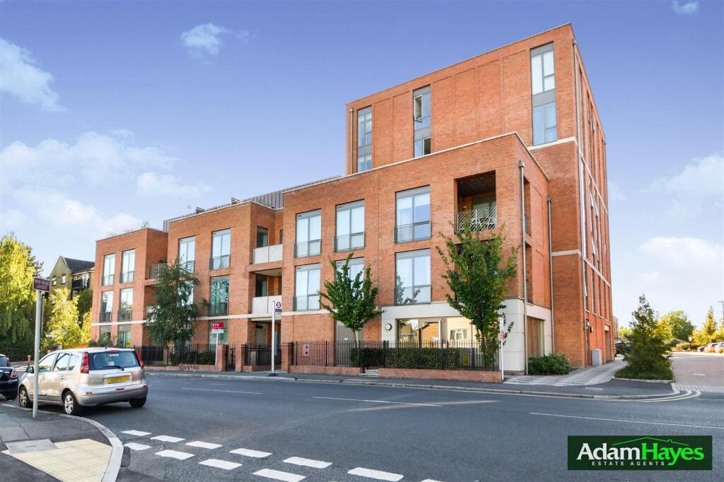 Main image of property: Oakwood Crescent, Muswell Hill N10