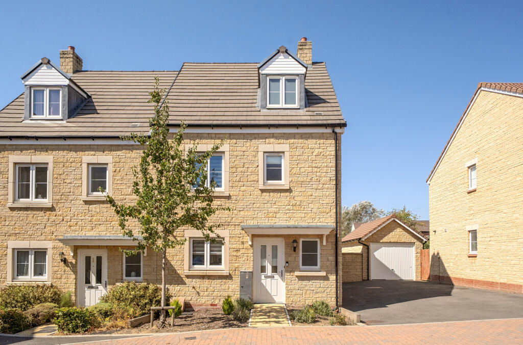 Main image of property: 10 Carter Close, Ansford, Castle Cary