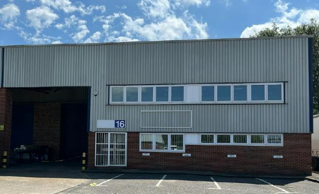 Unit 16, Stocklake Industrial Park