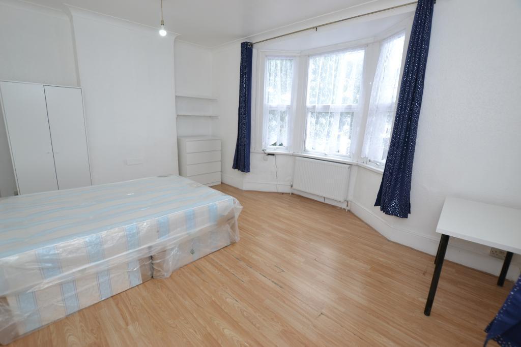 Main image of property: Lea Bridge Road, Leyton, London, E10 7LA