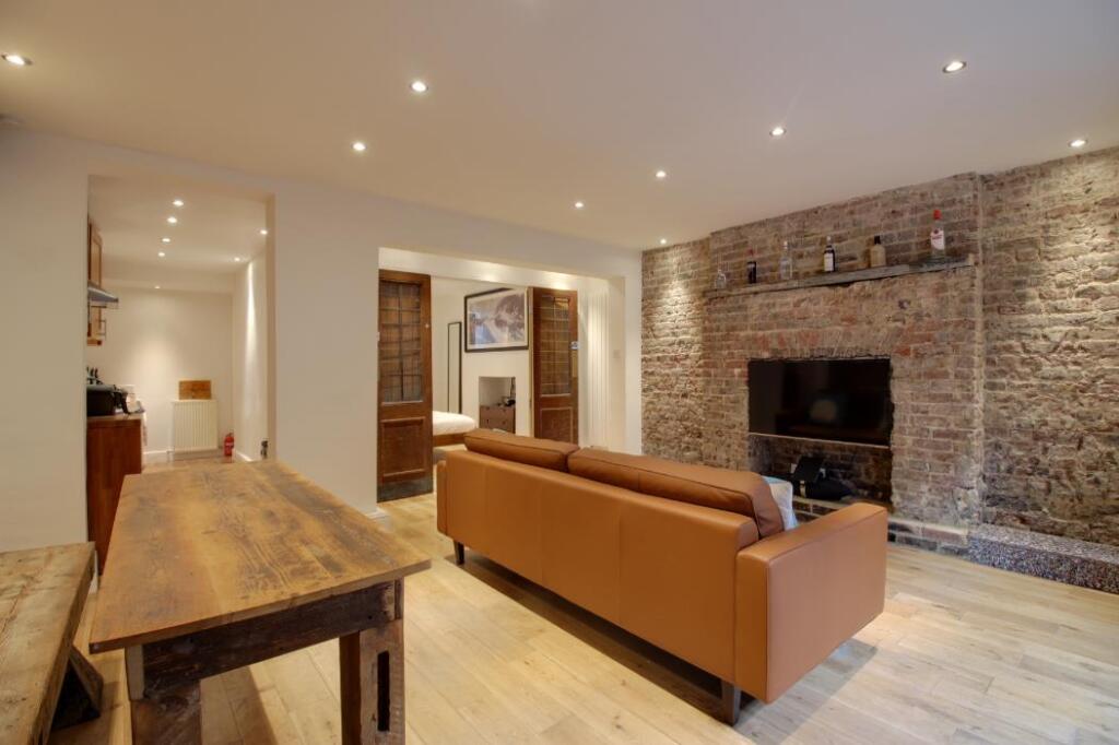 Main image of property: Eversholt Street, NW1