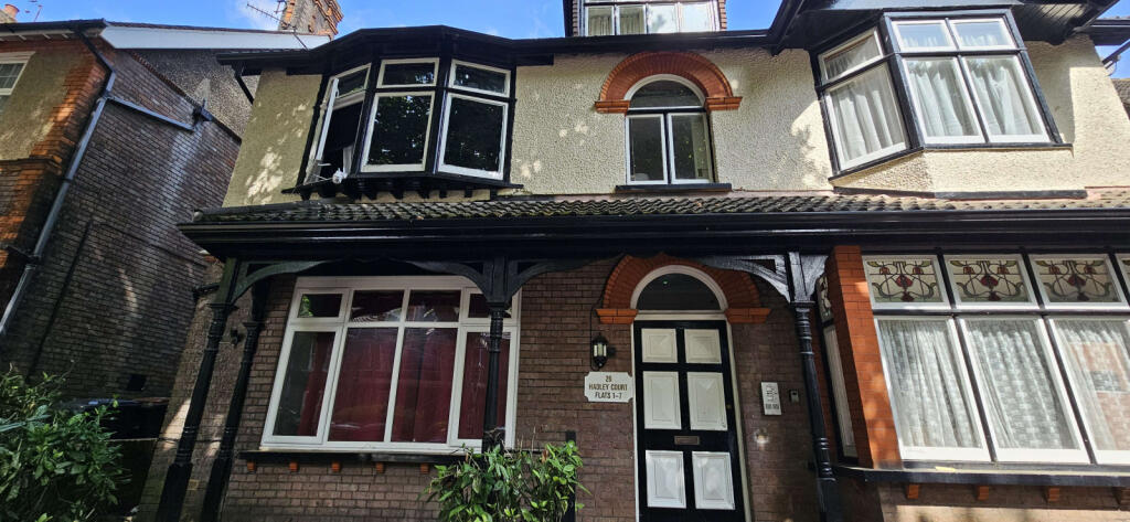 Main image of property: Hadley Court, LU3