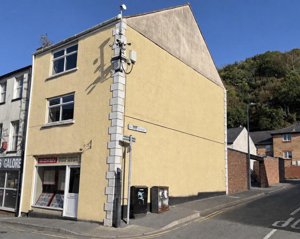 Main image of property: 314 High Street, Bangor