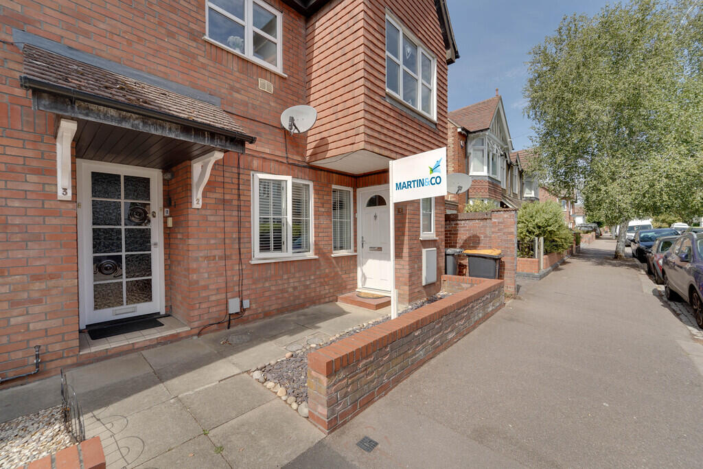 Main image of property: Lincoln Court, Tennyson Road, Bedford