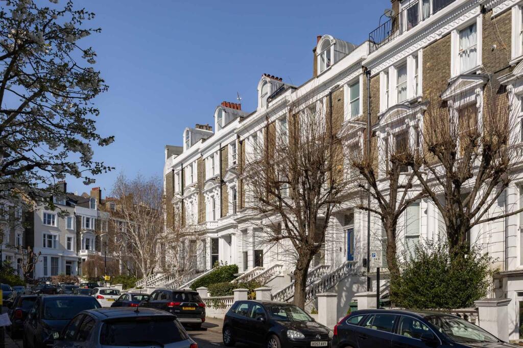 Main image of property: Belsize Crescent, London, NW3
