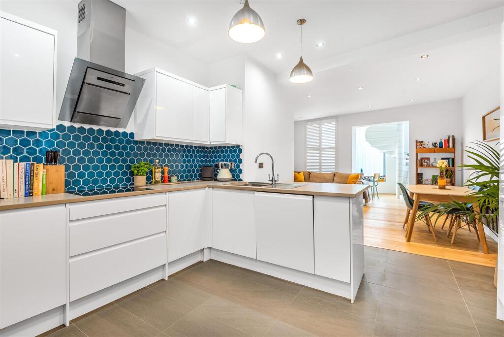Main image of property: Kew Road, Richmond