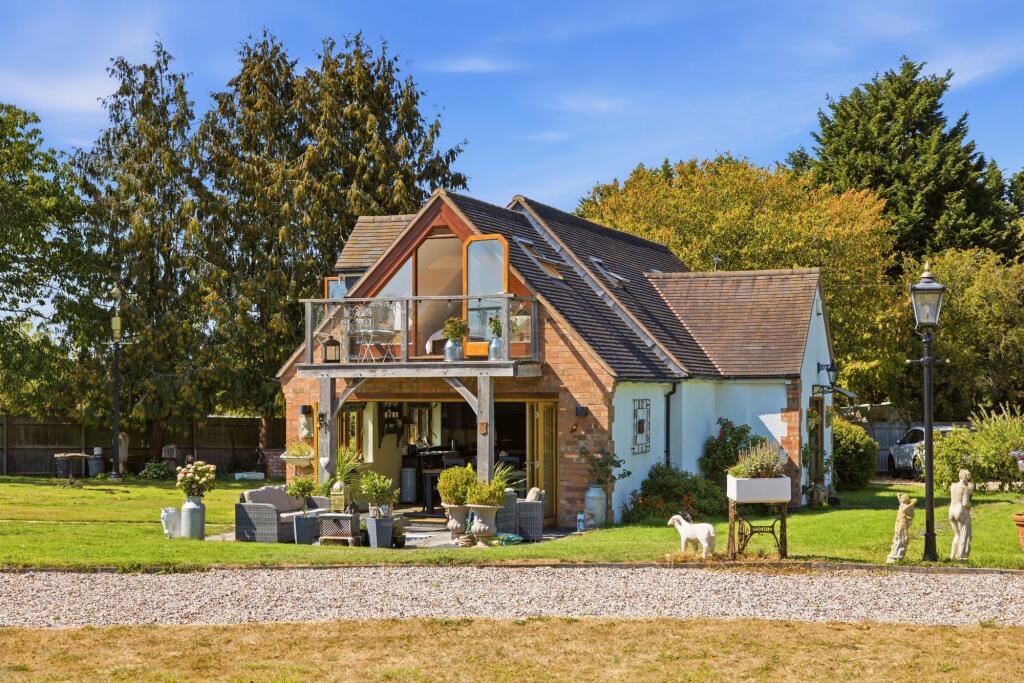 Main image of property: Long Itchington Road, Hunningham, CV33
