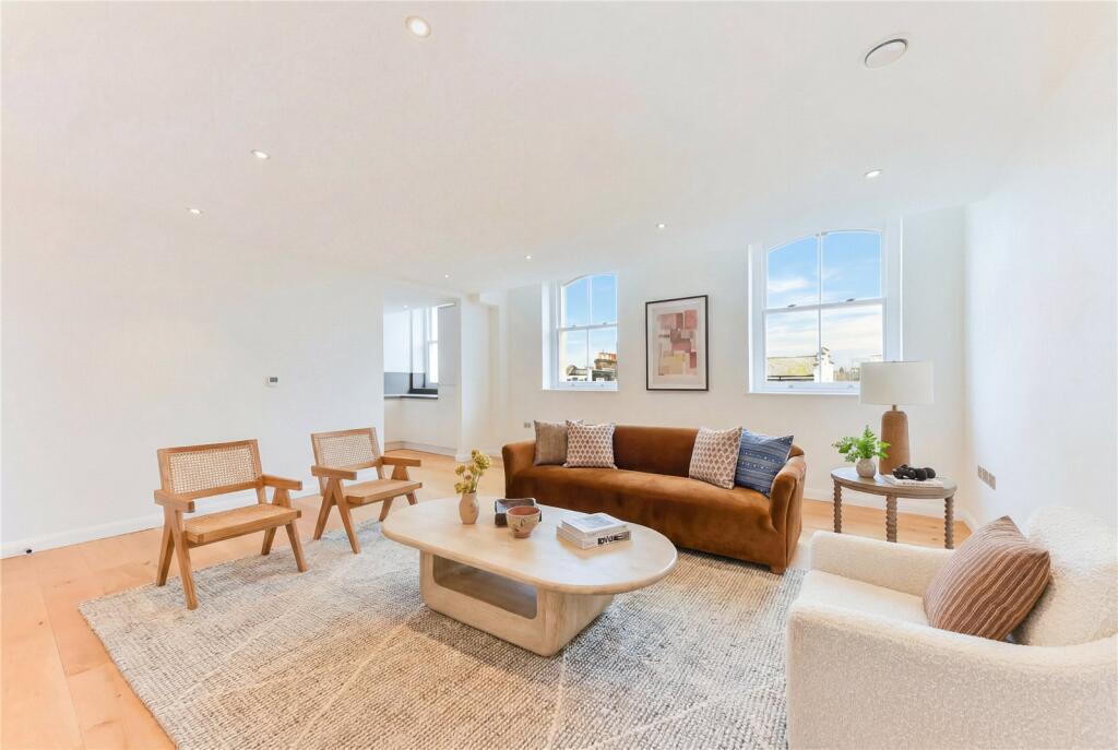 Main image of property: Goldleaf Apartments, 122-124 Goldhawk Road, London, W12