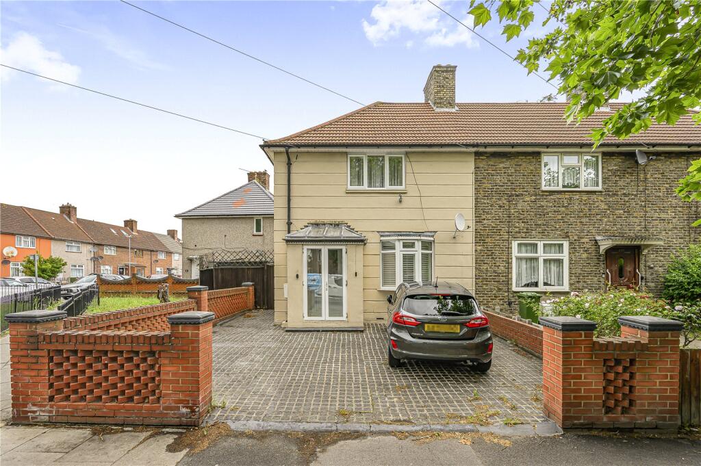 Main image of property: Wood Lane, Dagenham, RM8