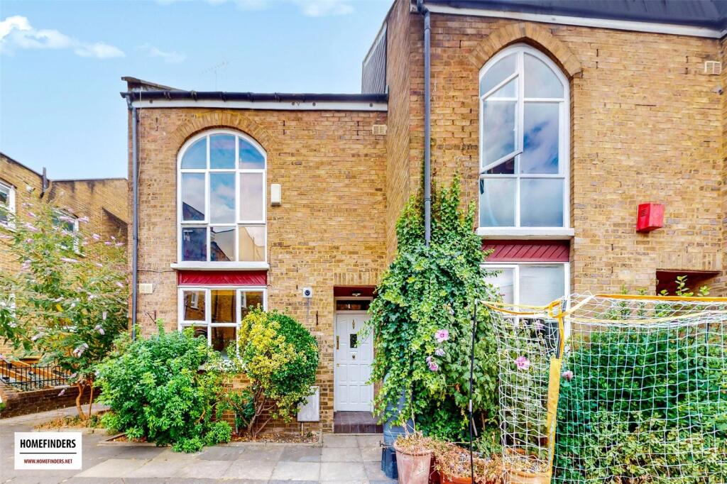 Main image of property: Gateway Mews, Hackney, E8