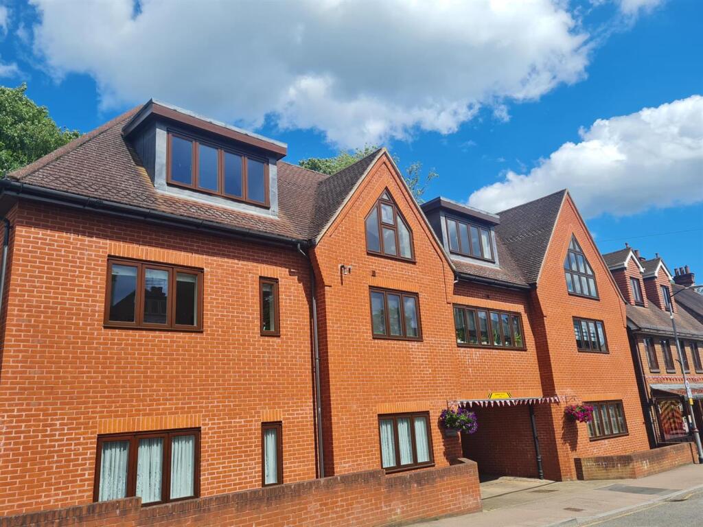 Main image of property: Chorleywood village centre