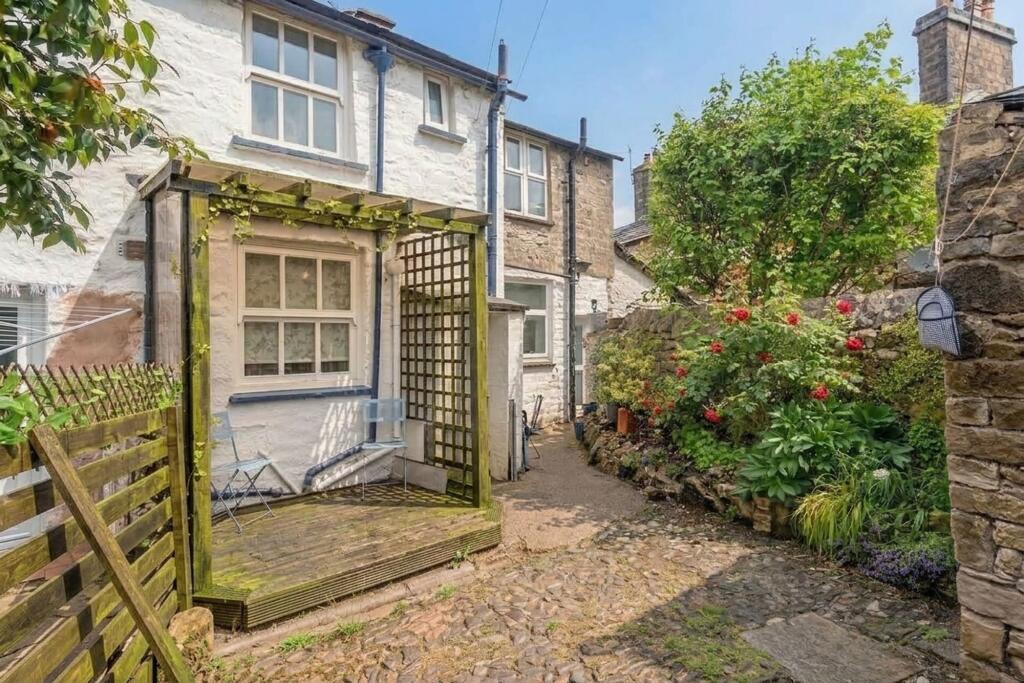 Main image of property: Back Lane, Kendal, LA9