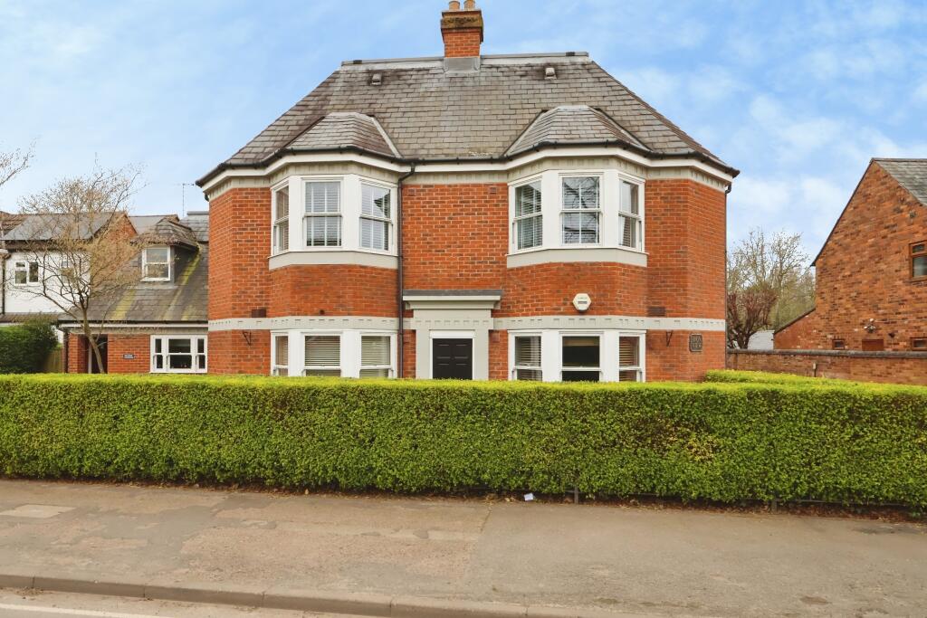 Main image of property: Shipston Road, Central, Stratford-upon-Avon, CV37