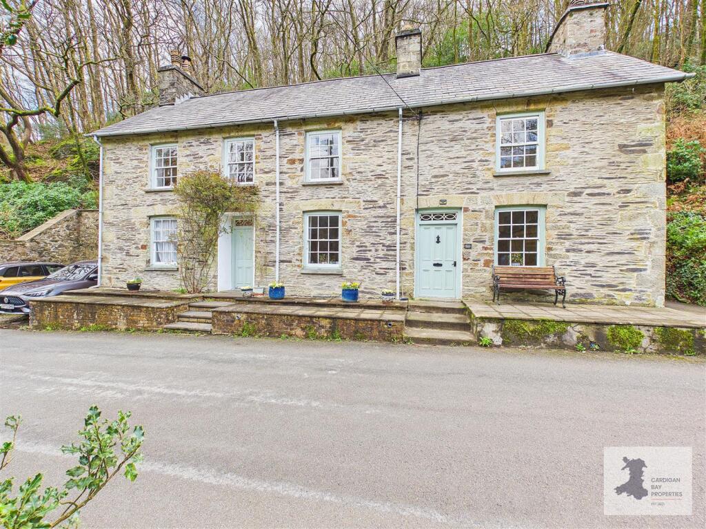 Main image of property: Dre-Fach Felindre, Llandysul