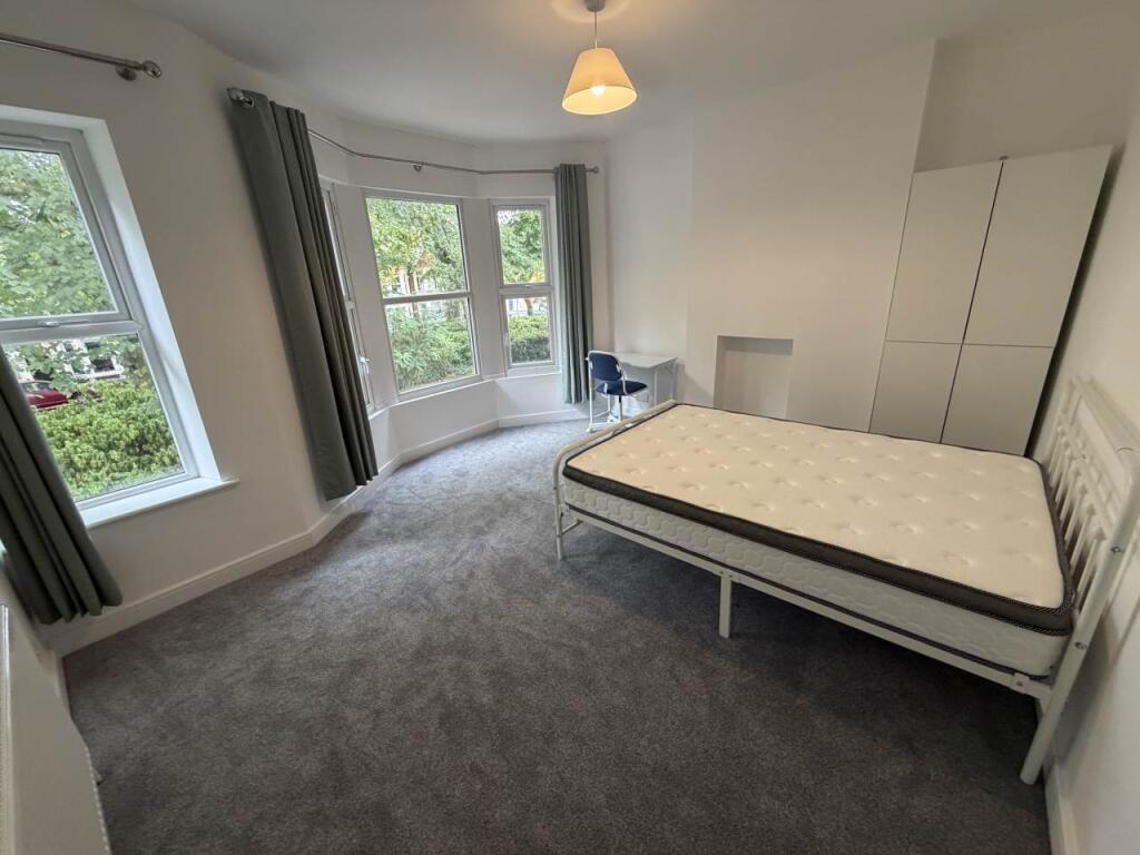 Main image of property: Africa Gardens (Rooms), Heath, Cardiff