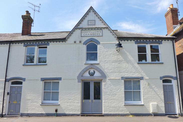 Main image of property: Central Romsey   Middlebridge Street   UNFURNISHED