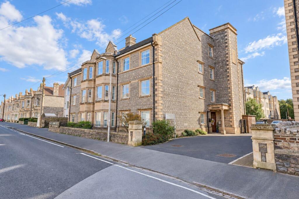 Main image of property: Pegasus Lodge**Beautifully Presented**Over 60`s**2 Minutes to Beach**