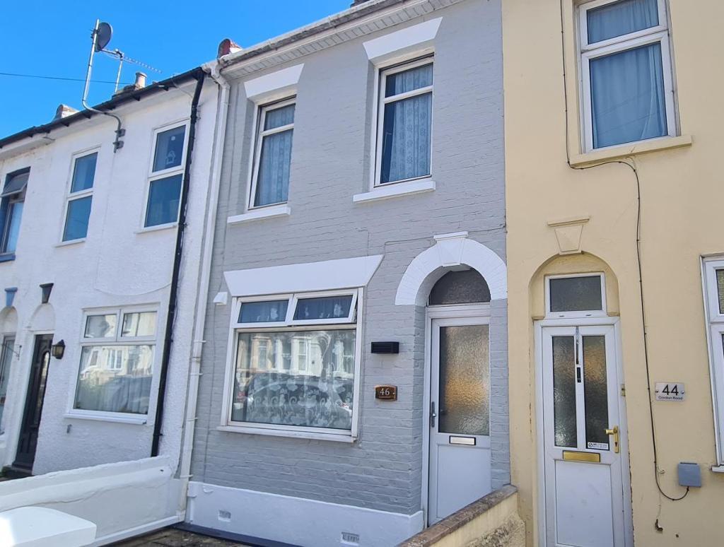 Main image of property: Gordon Road, Strood, Kent, ME2 3HJ