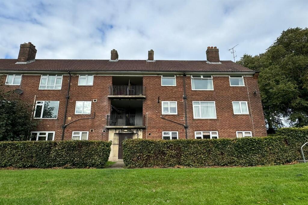 Main image of property: Tinshill Lane, LS16
