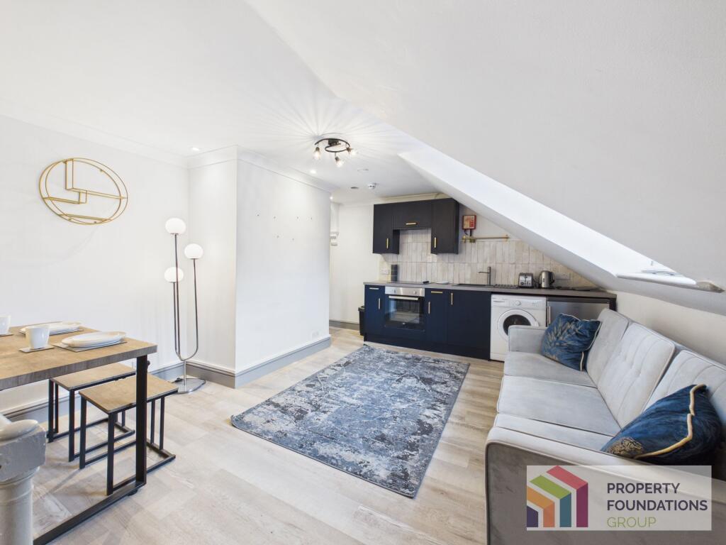 Main image of property: Zinzan Street, Reading, RG1