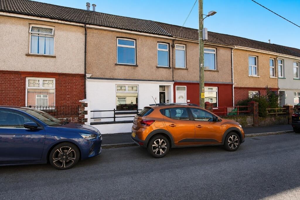 Main image of property: The Parade, Church Village