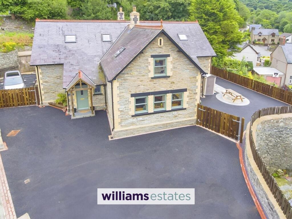 Main image of property: Cynwyd, Corwen, LL21