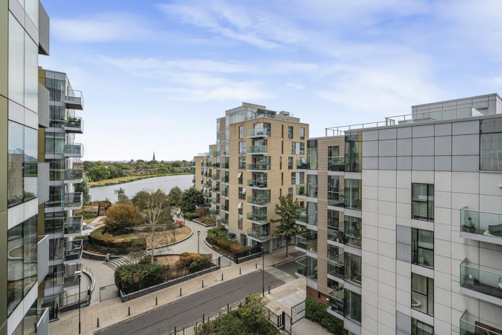 Main image of property: Woodberry Grove Woodberry Down N4