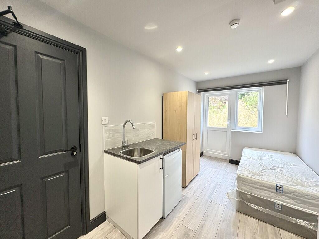 Main image of property: Forbes Avenue, Potters Bar