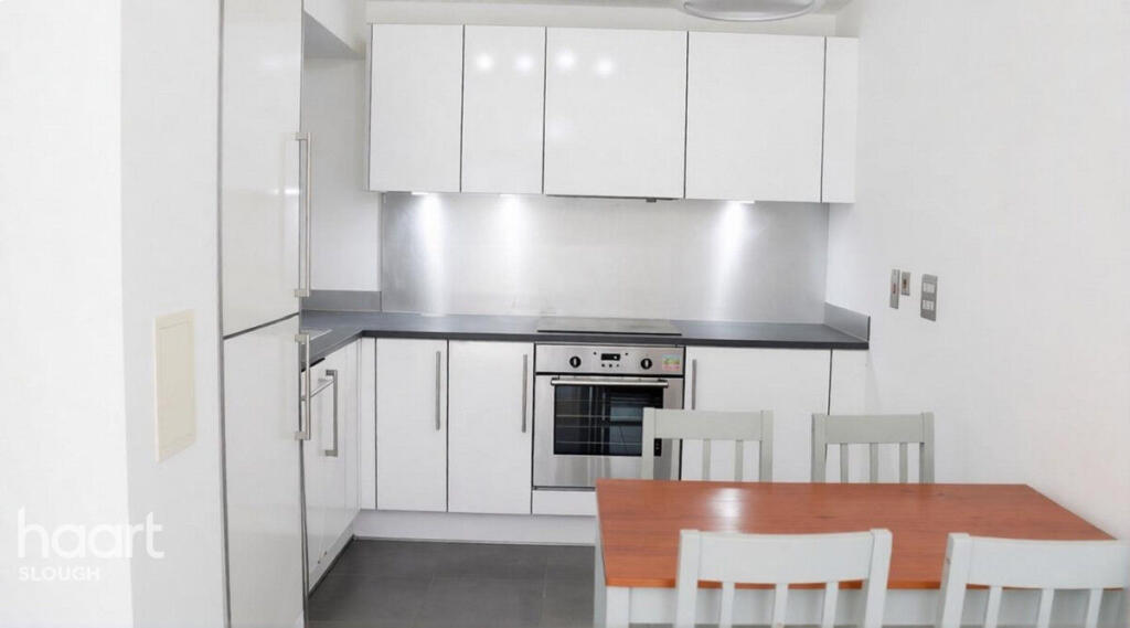 Main image of property: High Street, Slough
