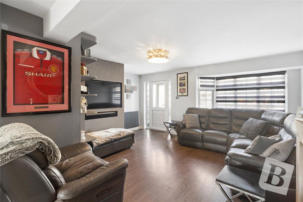 Main image of property: Deri Avenue, Rainham, RM13