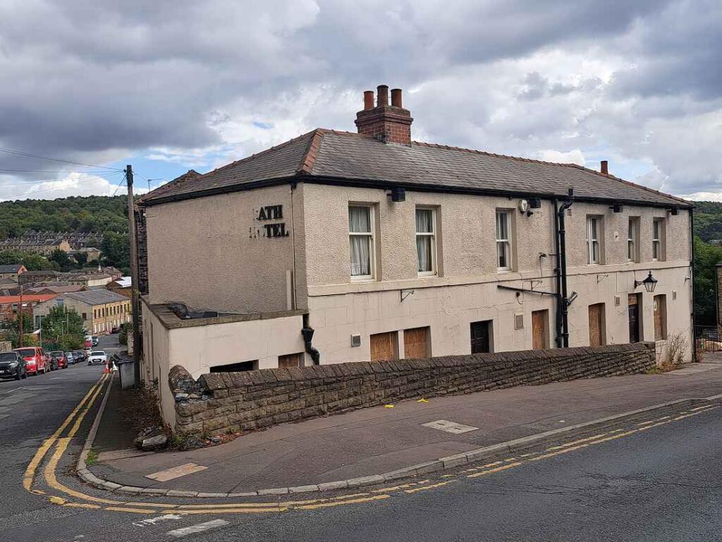 Main image of property: N-626789 - Bath Hotel, 18 Halifax Road, Dewsbury WF13 2AL