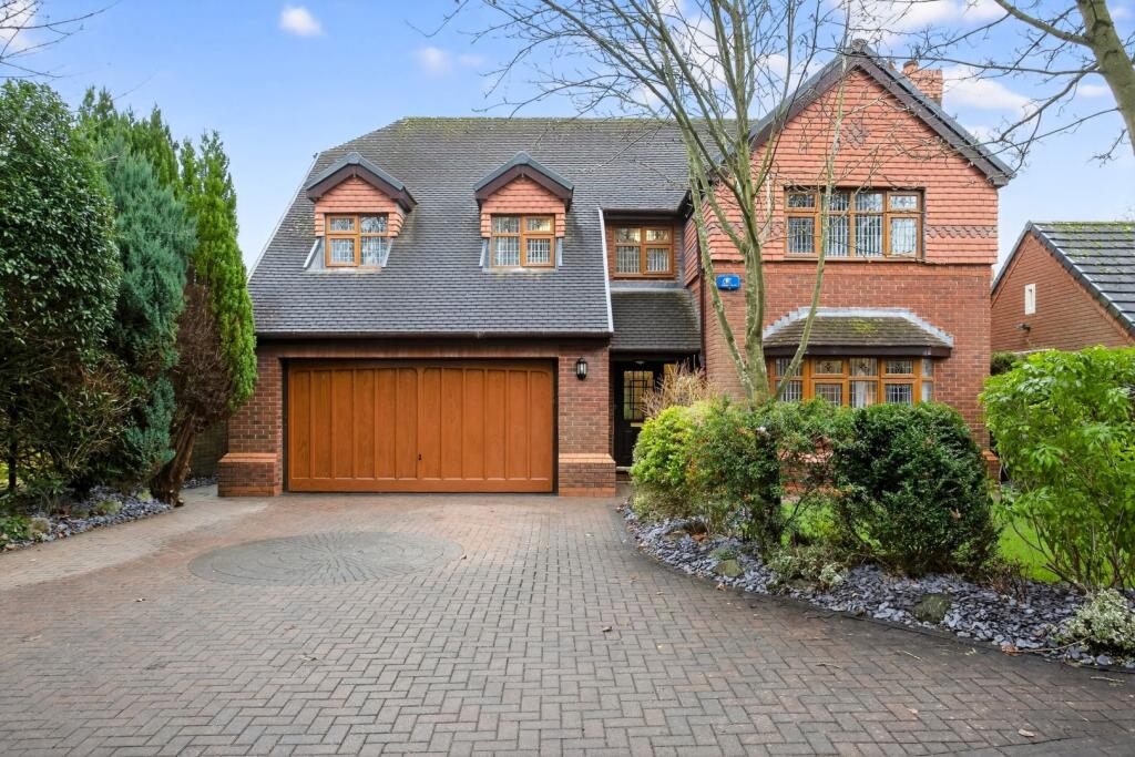 Main image of property: Eversham Close, Southport, PR9