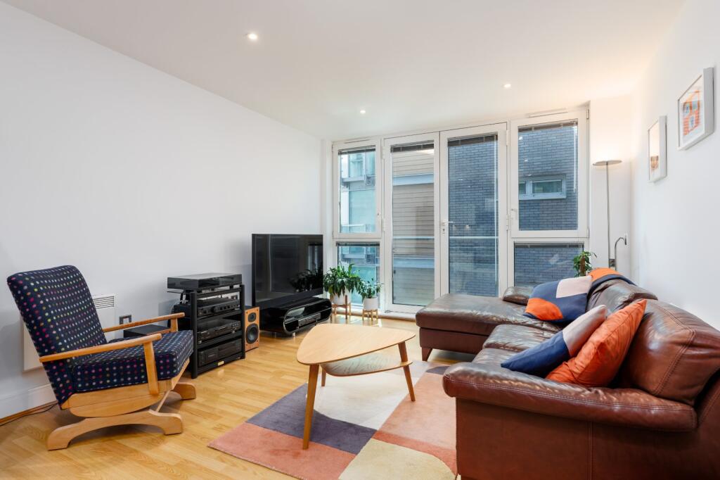 Main image of property: Halcyon Wharf, 5 Wapping High Street, London, E1W