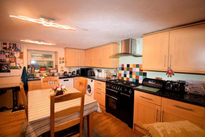 Kitchen .jpg
