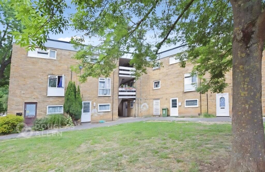Main image of property: The Gore Basildon SS14