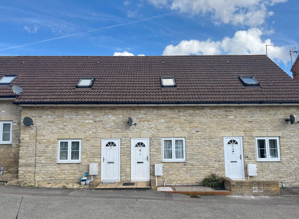 Main image of property: Palace Gate, Irthlingborough, NN9 5FD