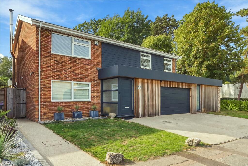 Main image of property: Willow Close, Bishop's Stortford, Hertfordshire, CM23