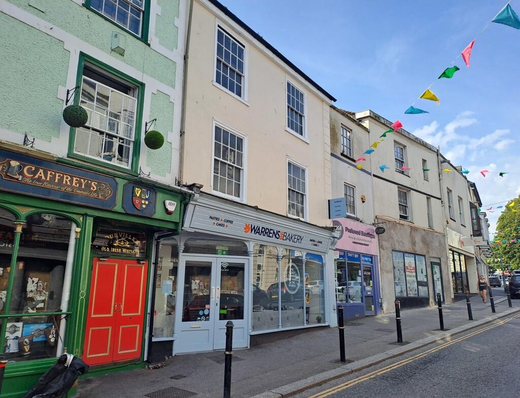 Main image of property: 3 Killigrew Street, Falmouth, Cornwall, TR11 3PG