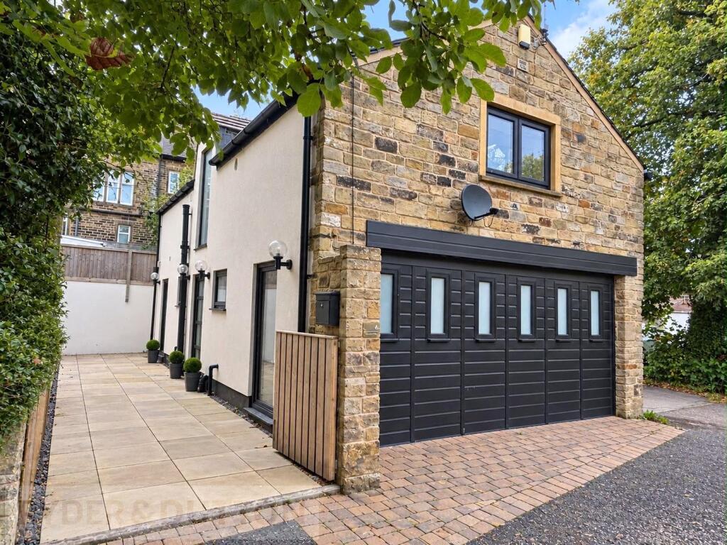 Main image of property: Back Green, Outlane, Huddersfield, West Yorkshire, HD3