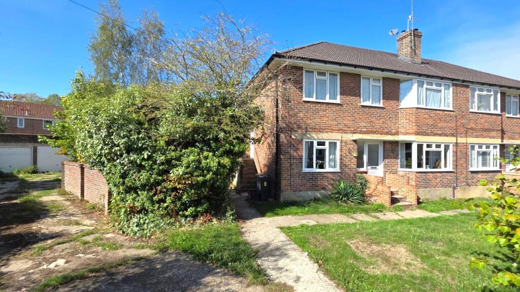 Main image of property: Oakwood Road, Horley, Surrey, RH6