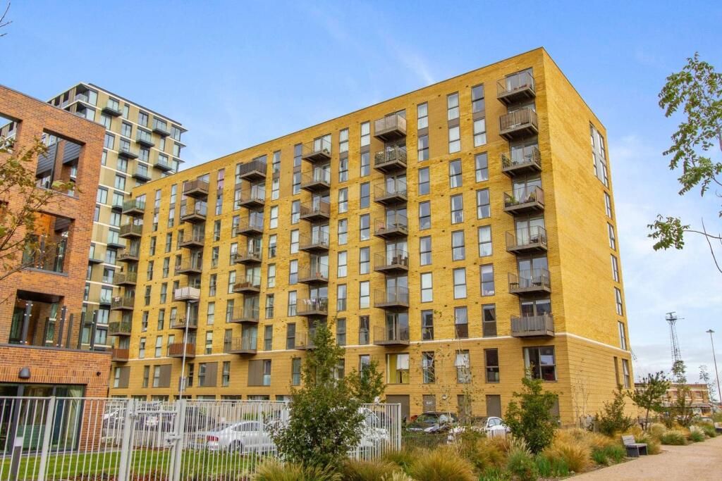 Main image of property: Minerva Place, Gillingham Gate Road, Chatham, ME4 4QE