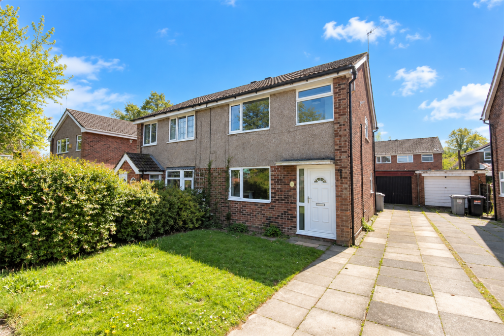 Main image of property: Heron Close, Knutsford