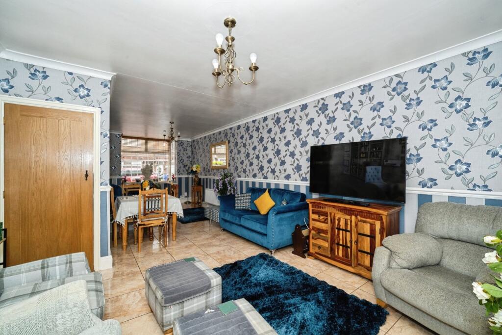 Main image of property: Earl Street, Grimsby, Lincolnshire, DN31